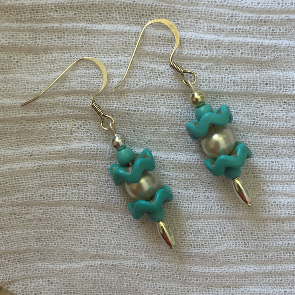 Turquoise pearl dangle earrings